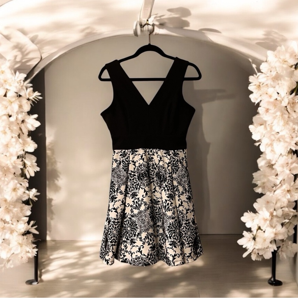 Haute Monde Black & White Sleeveless Dress